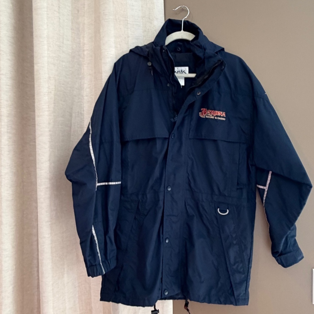 Cintas Barona Casino Windbreaker Waterproof Hooded Jacket, Size Small